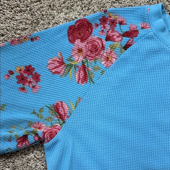 Belle by Kim Gravel Light Blue Waffle Top with Floral Sleeves - Picture 6 of 9